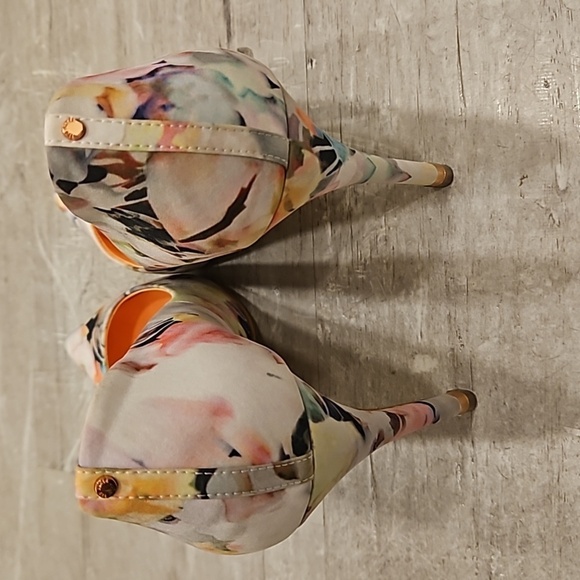 💕TED BAKER💕 Luceey Satin Pumps ~ Watercolor Abstract Floral Print 41 - Picture 8 of 15